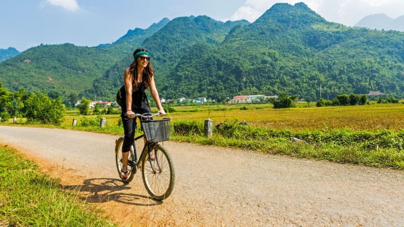 1777341947_Authentic cycling holiday Vietnam.jpg